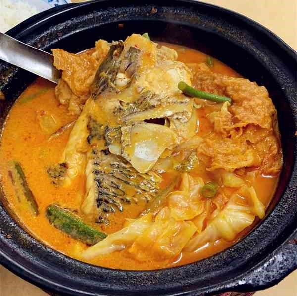 8.	Kam Long Curry Fish Head 